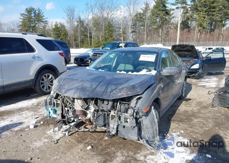 2016 Honda Civic Lx z USA, uszkodzony, nr VIN 2HGFC2F52GH526508